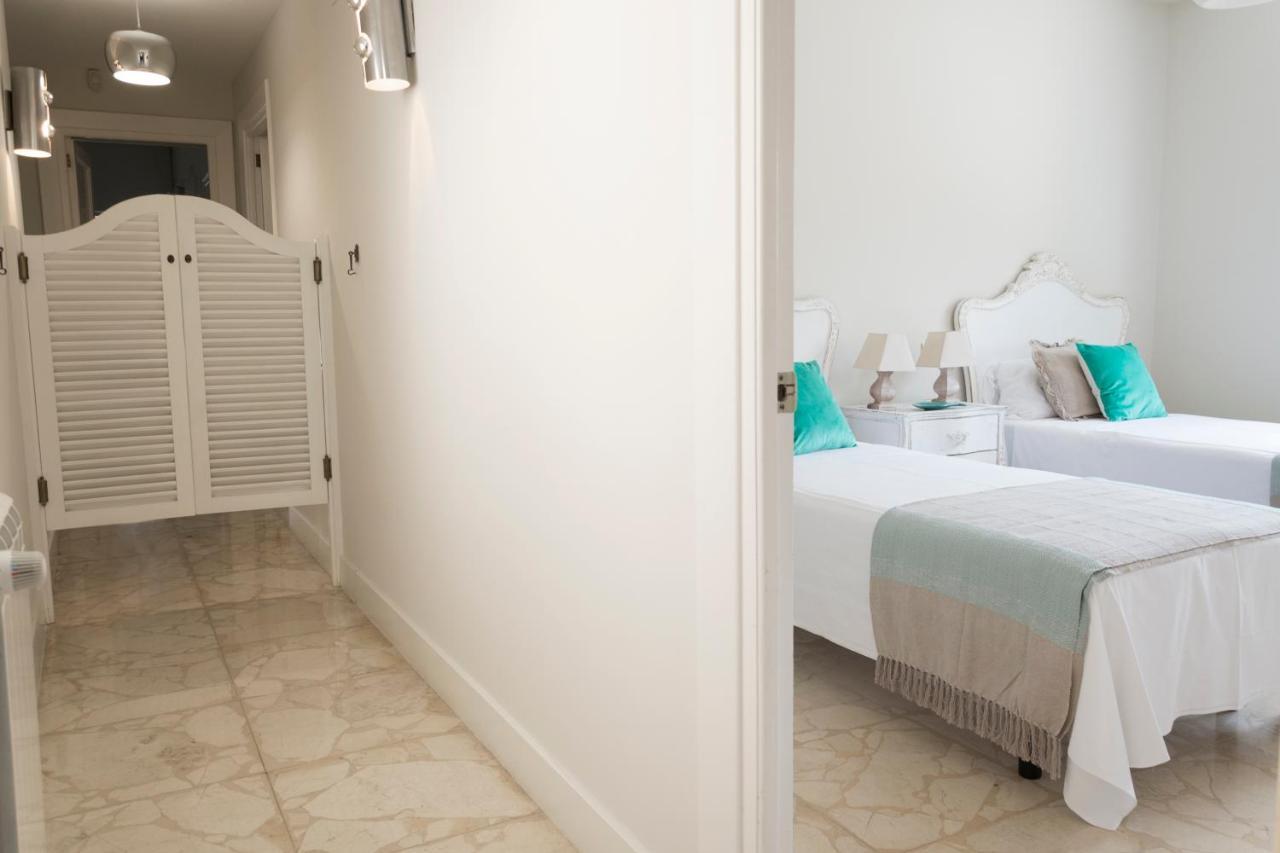 Malagueta Penthouse Premium Lägenhet Málaga Exteriör bild