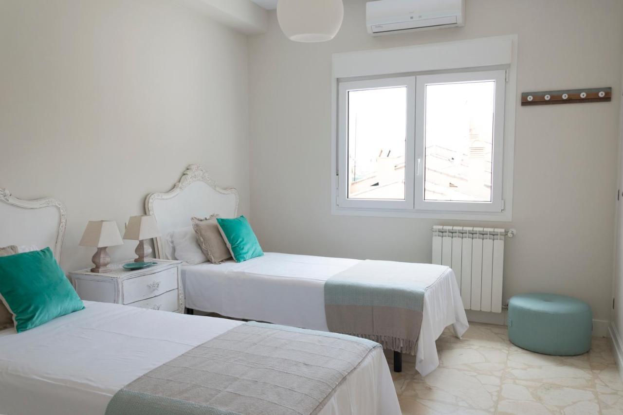 Malagueta Penthouse Premium Lägenhet Málaga Exteriör bild